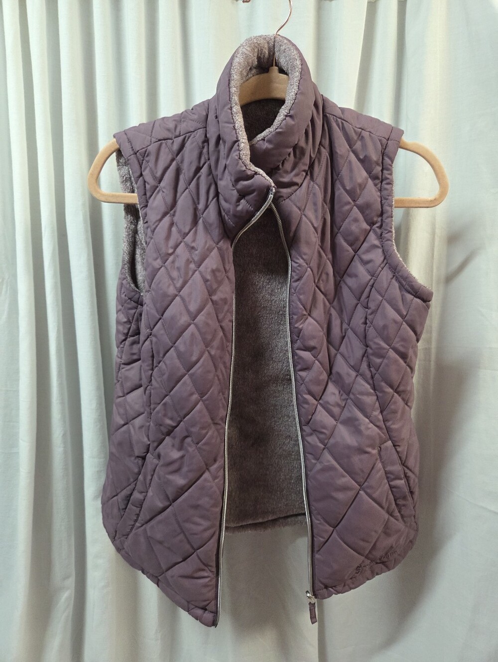 Free Country Quilted Puffer Vest in Mauve Purple